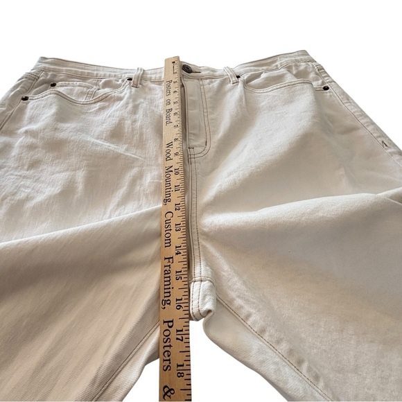 Torrid White Jeans Womens Plus Size 22 Stretch Denim High Rise Cropped Ankle - Picture 10 of 12